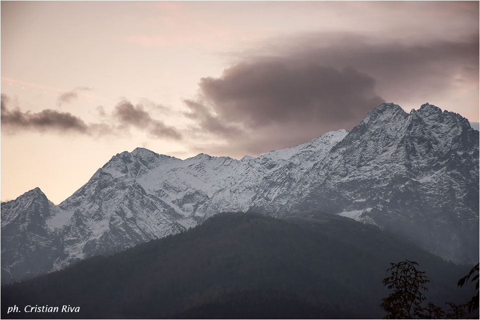 Val Grande di Vezza d'Oglio: alba capricciosa