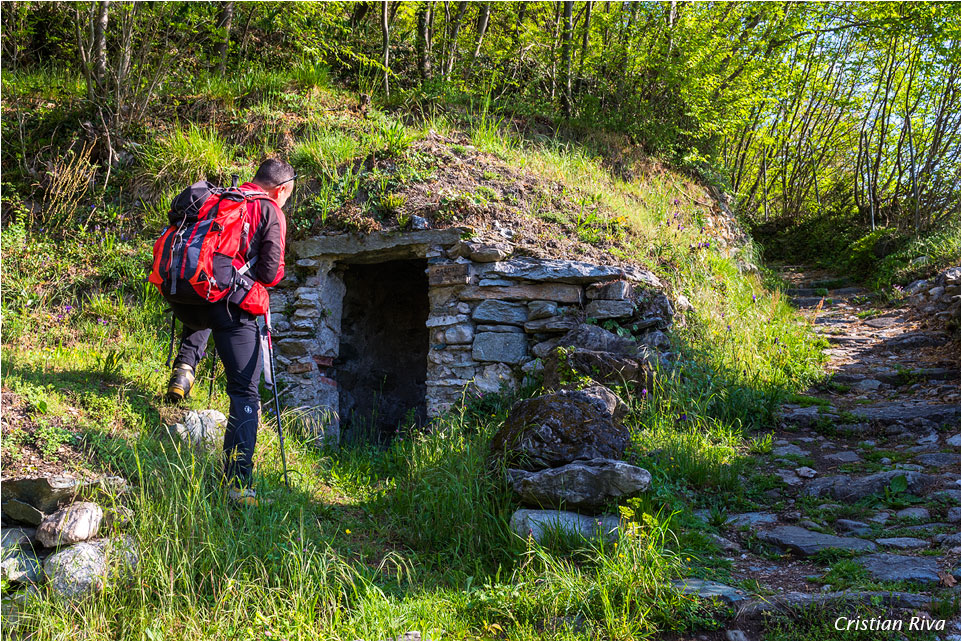 Monte Moregallo via Preguda: Casotta sul sentiero del Sasso Preguda