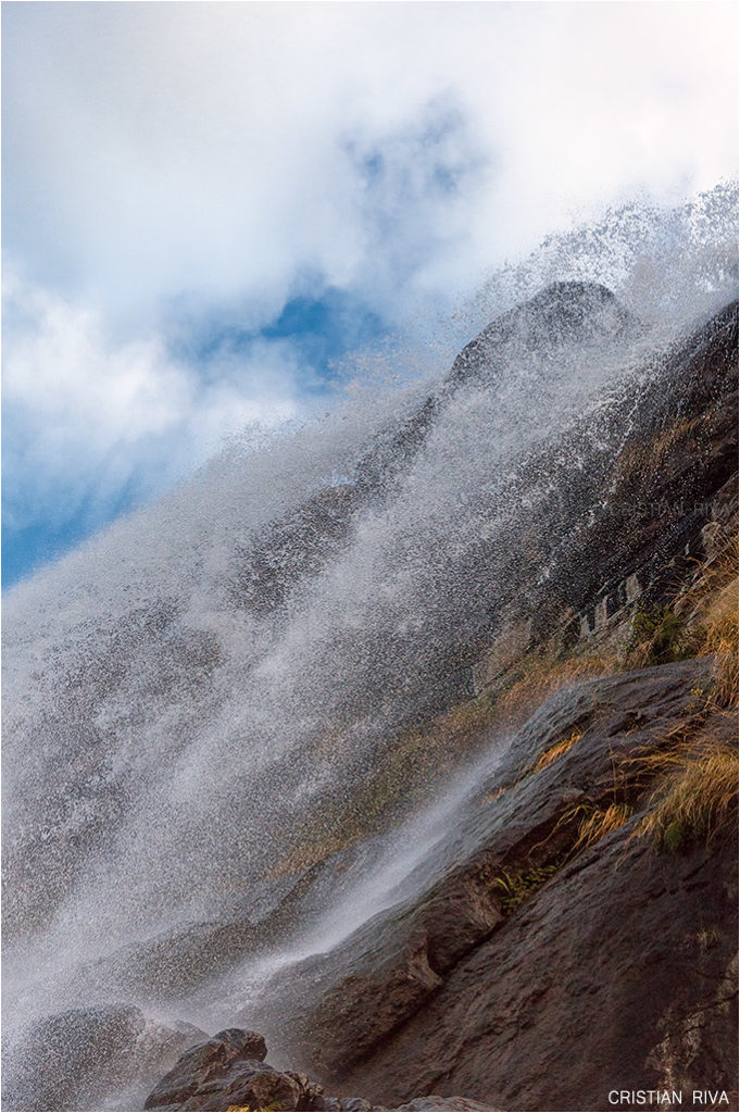 Acquafraggia - Anello tra Savogno e Dasile: cascata dell'acquafraggia