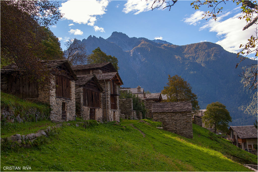 Acquafraggia - Anello tra Savogno e Dasile: Savogno