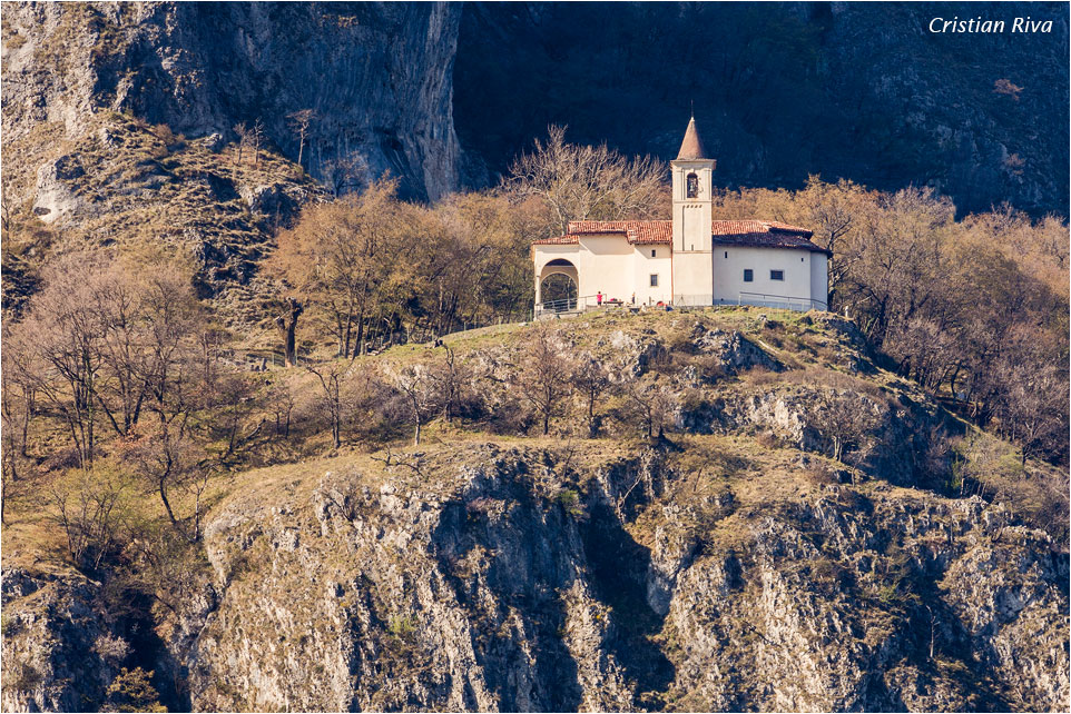Monte Crocione da Croce di Menaggio: chiesetta San Martino