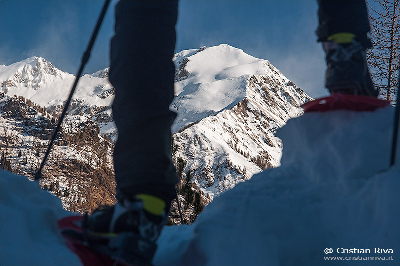 Ciaspolata Laghi Gemelli: uno sguardo verso le Orobie innevate