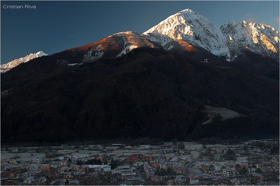 Val Biandino: Capanna (rifugio) Grassi: il Grignone