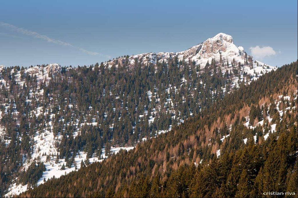 Ciaspolata alla Grotta dei Pagani: monte Cornetto