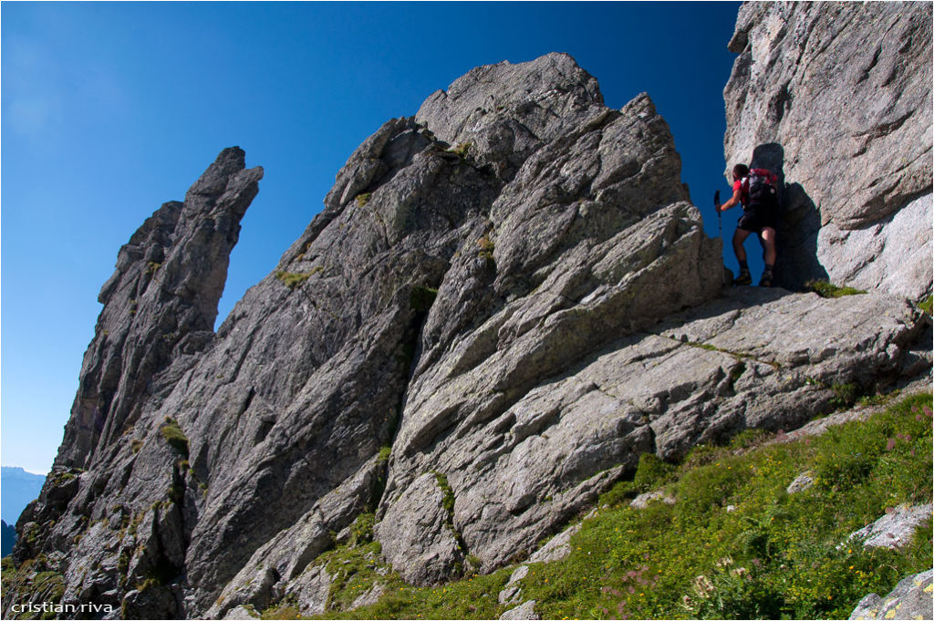 Val Masino - Pizzo Porcellizzo: intaglio roccioso verso il Pizzo Porcellizzo