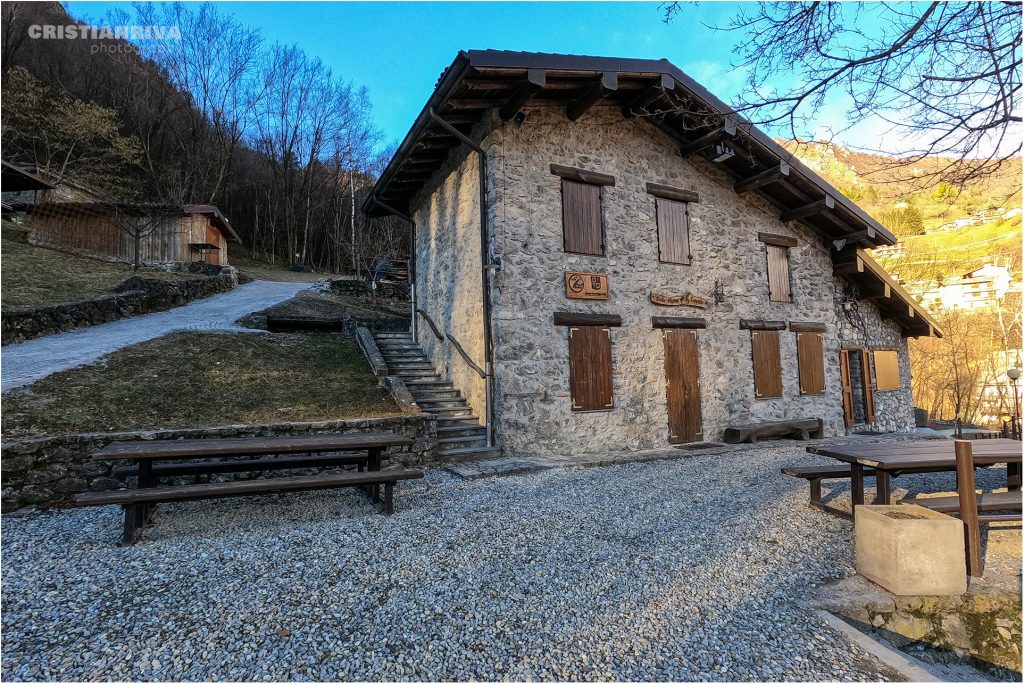 Sentiero panoramico del monte Zucco